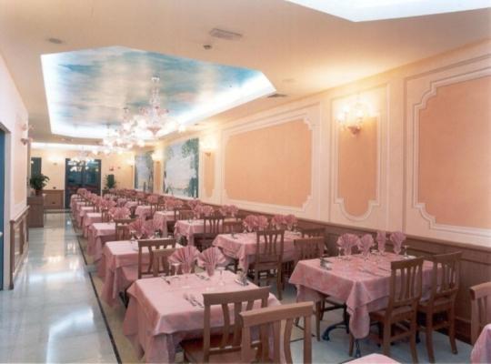 Hotel Impero Brescia Luaran gambar